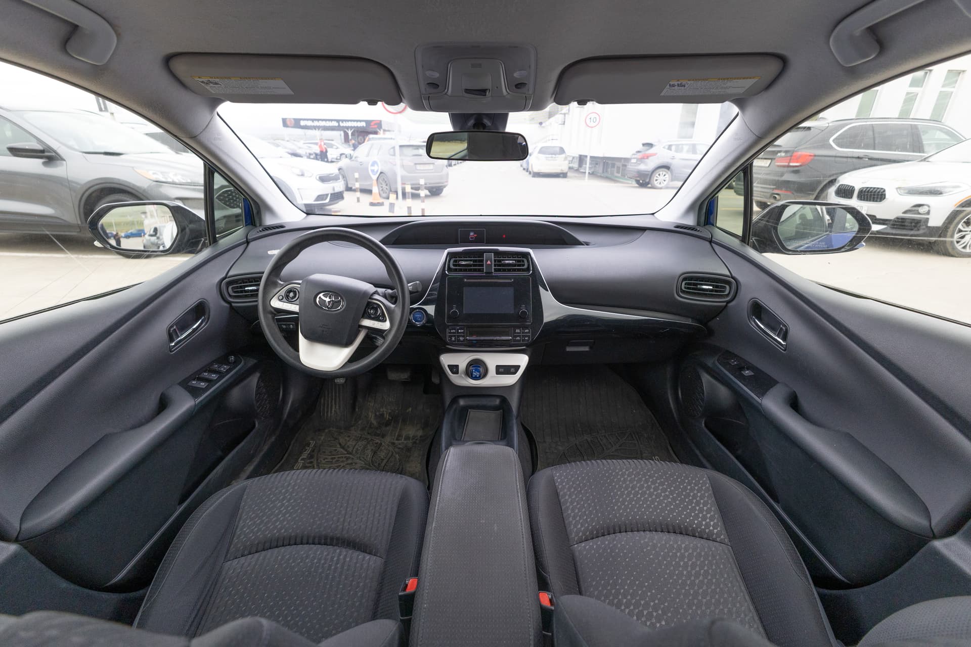 TOYOTA Prius 2017 - 9