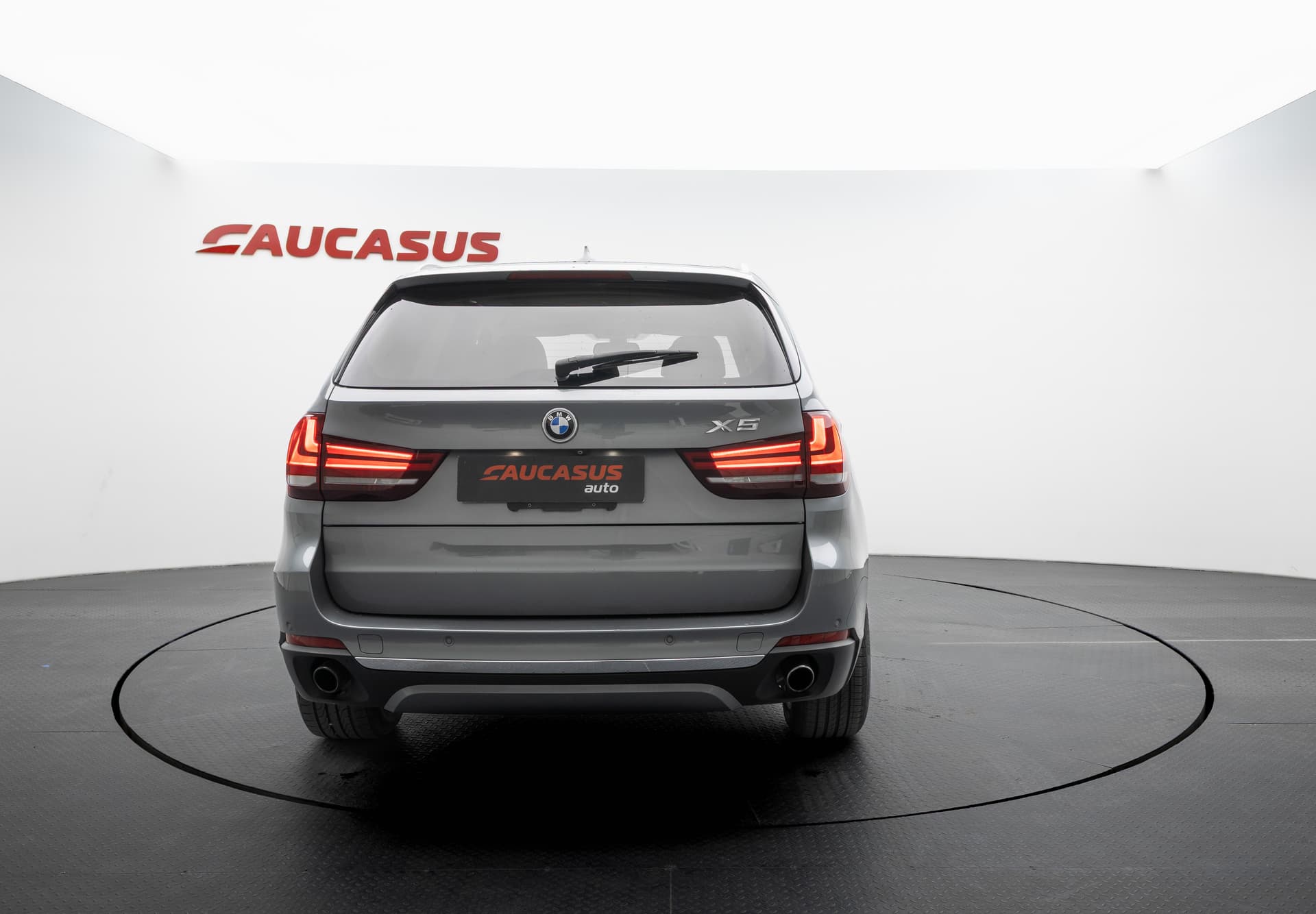BMW X5 2015 - 5