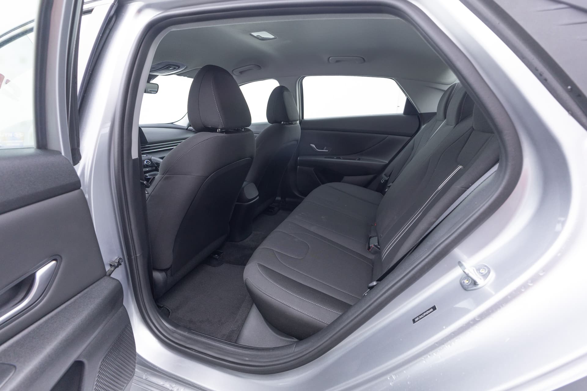 HYUNDAI Elantra 2023 - 8
