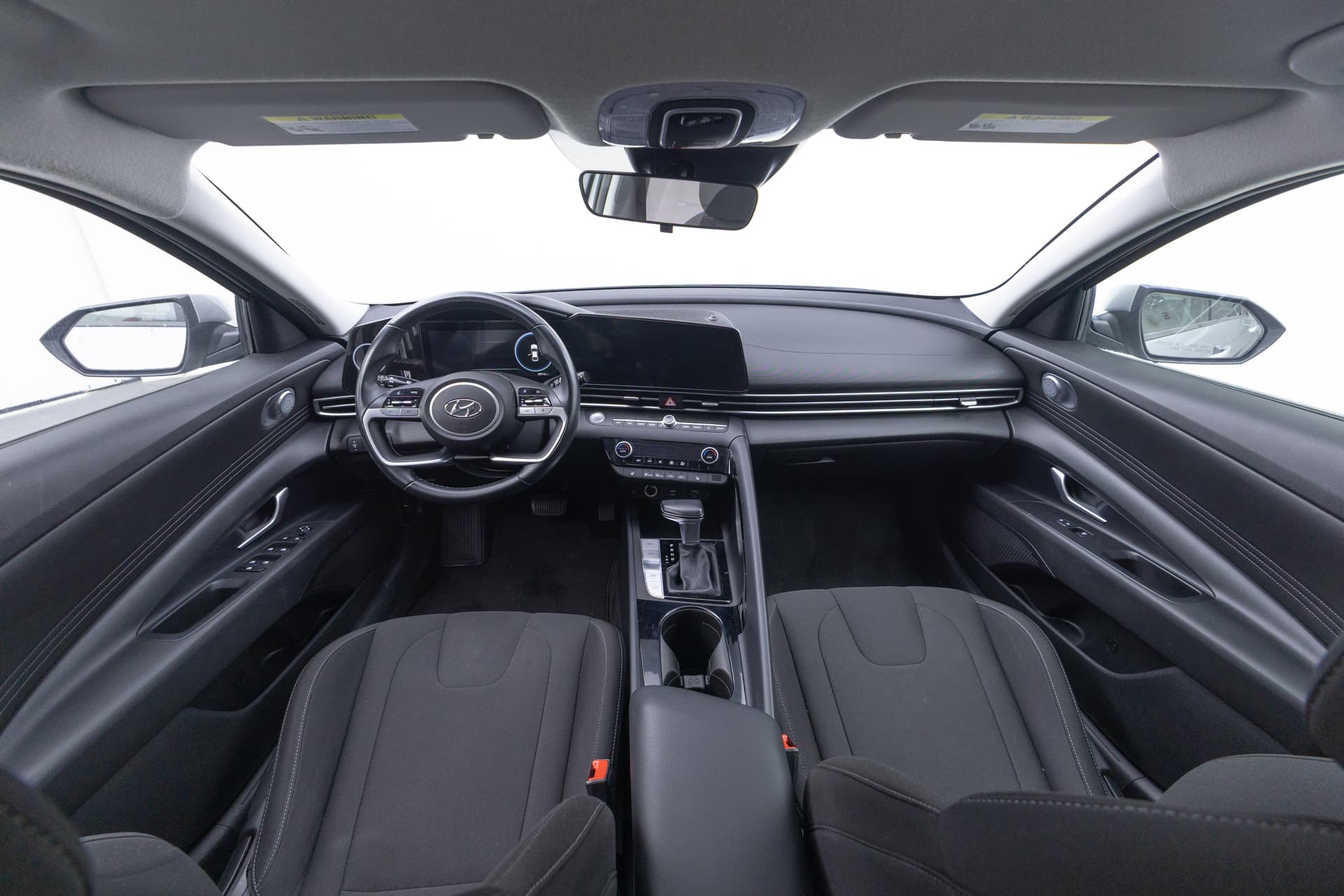 HYUNDAI Elantra 2023 - 9