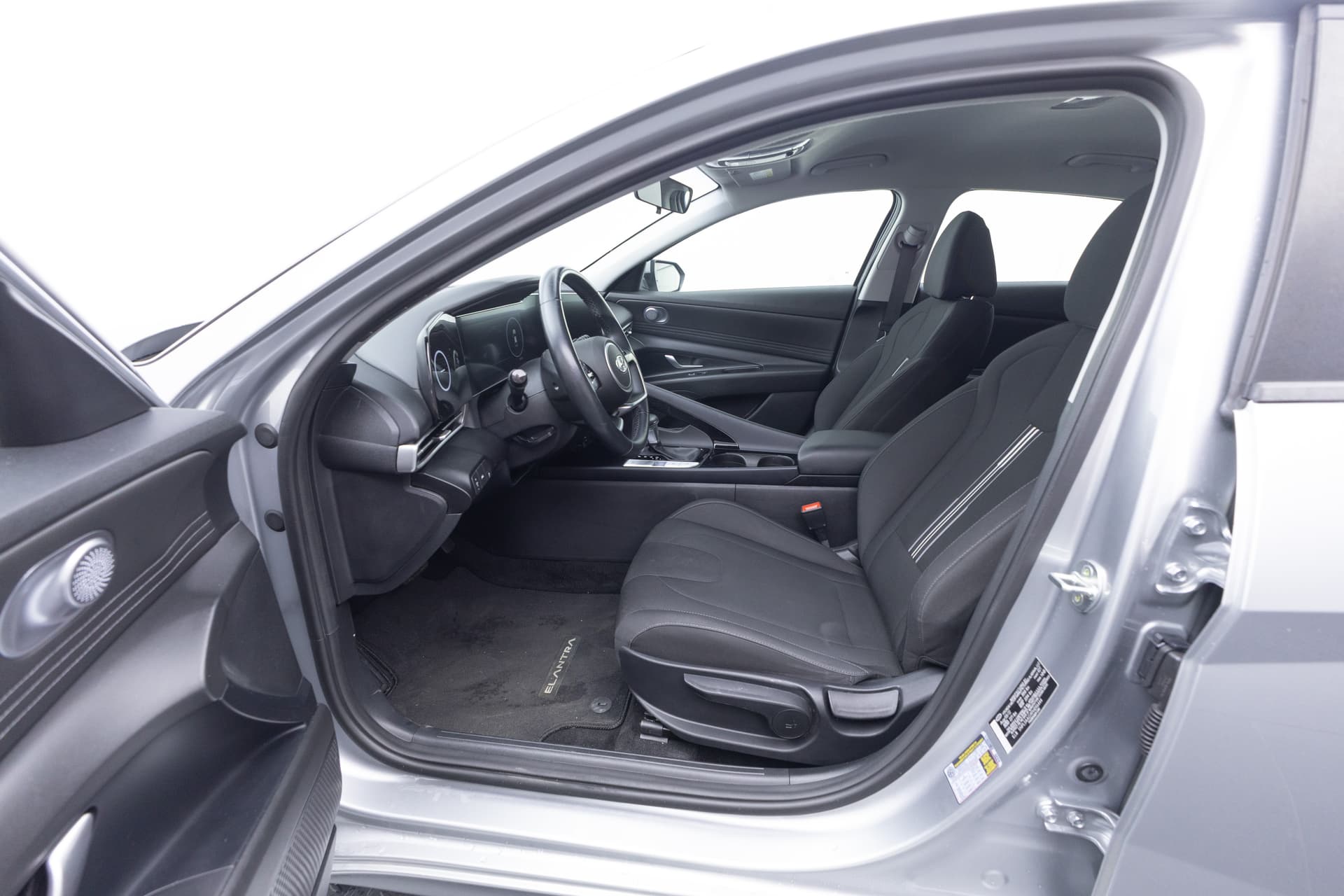 HYUNDAI Elantra 2023 - 10