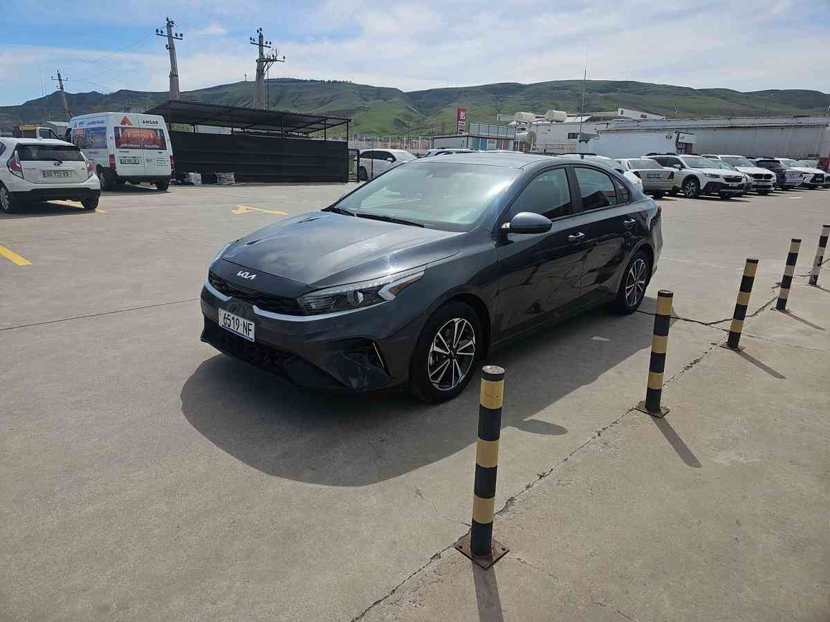 KIA Forte 2023 - 1