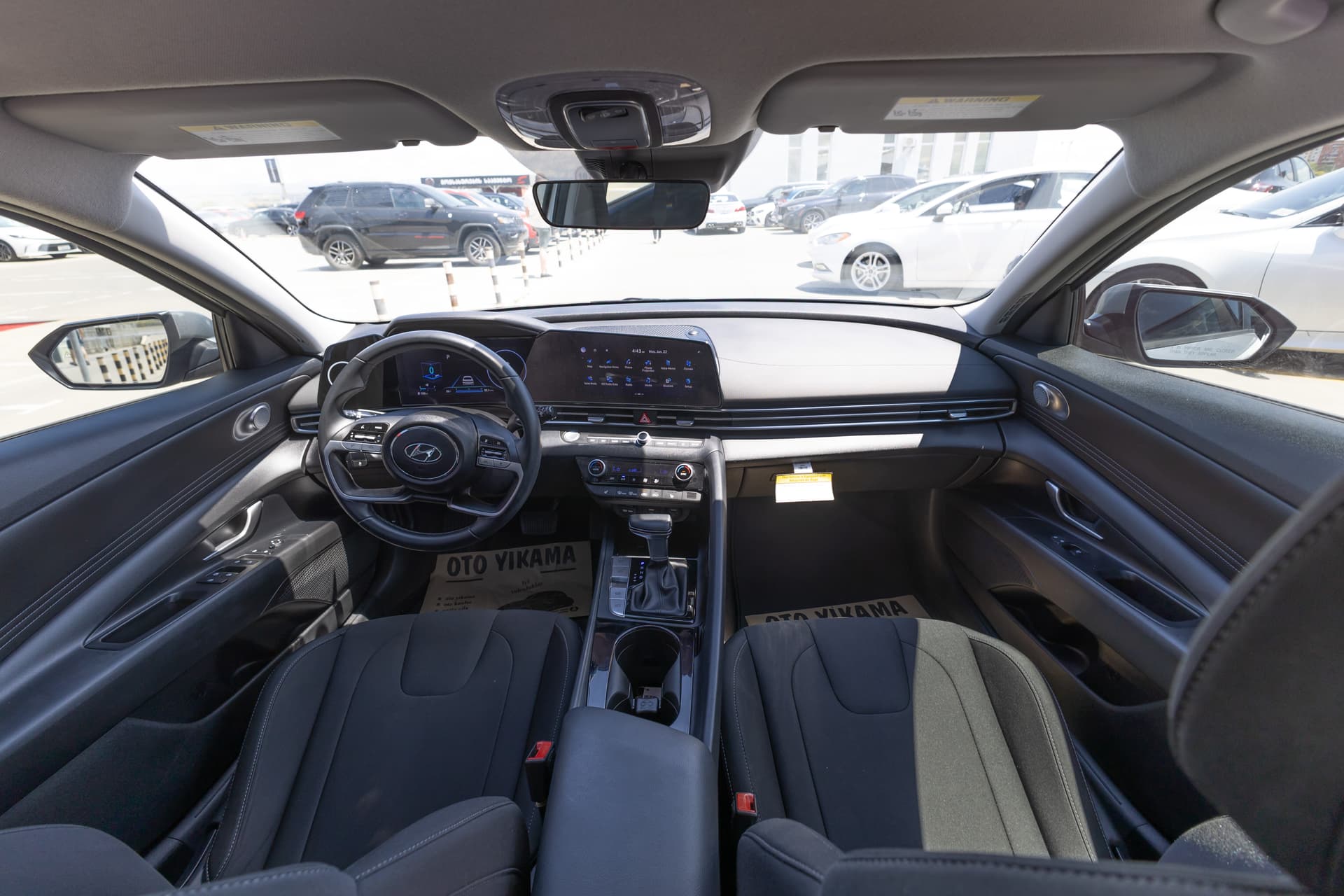 HYUNDAI Elantra 2023 - 9