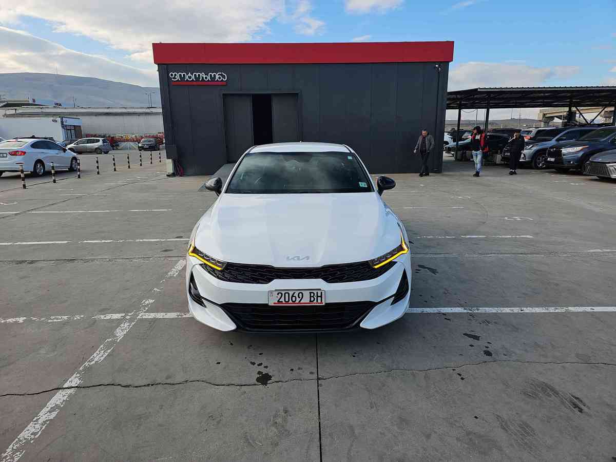 KIA K5 2022 - 2