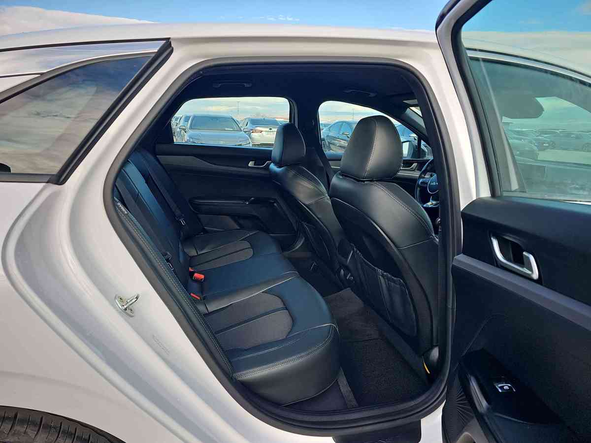 KIA K5 2022 - 8