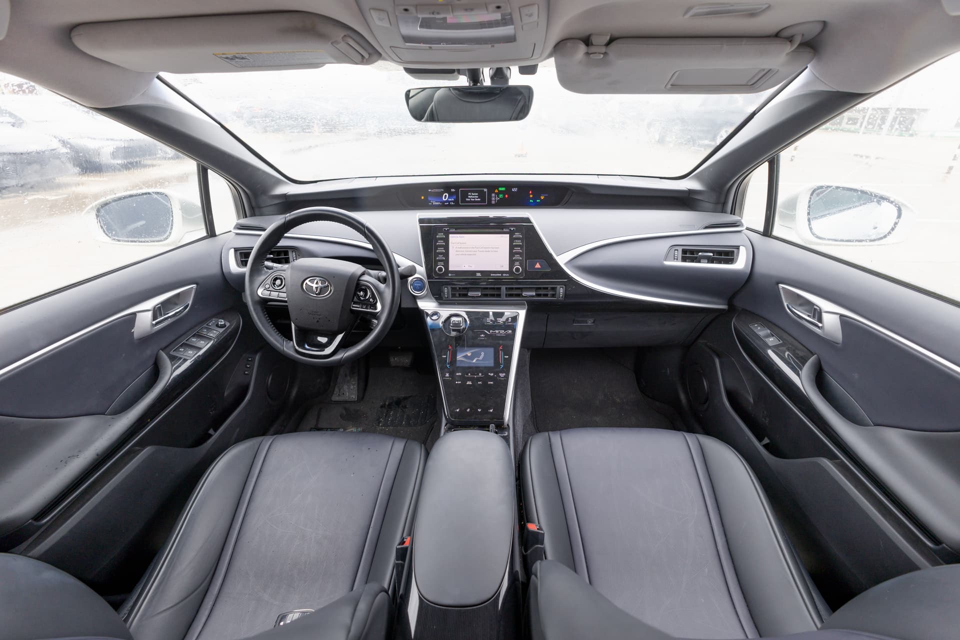 TOYOTA Mirai 2018 - 9