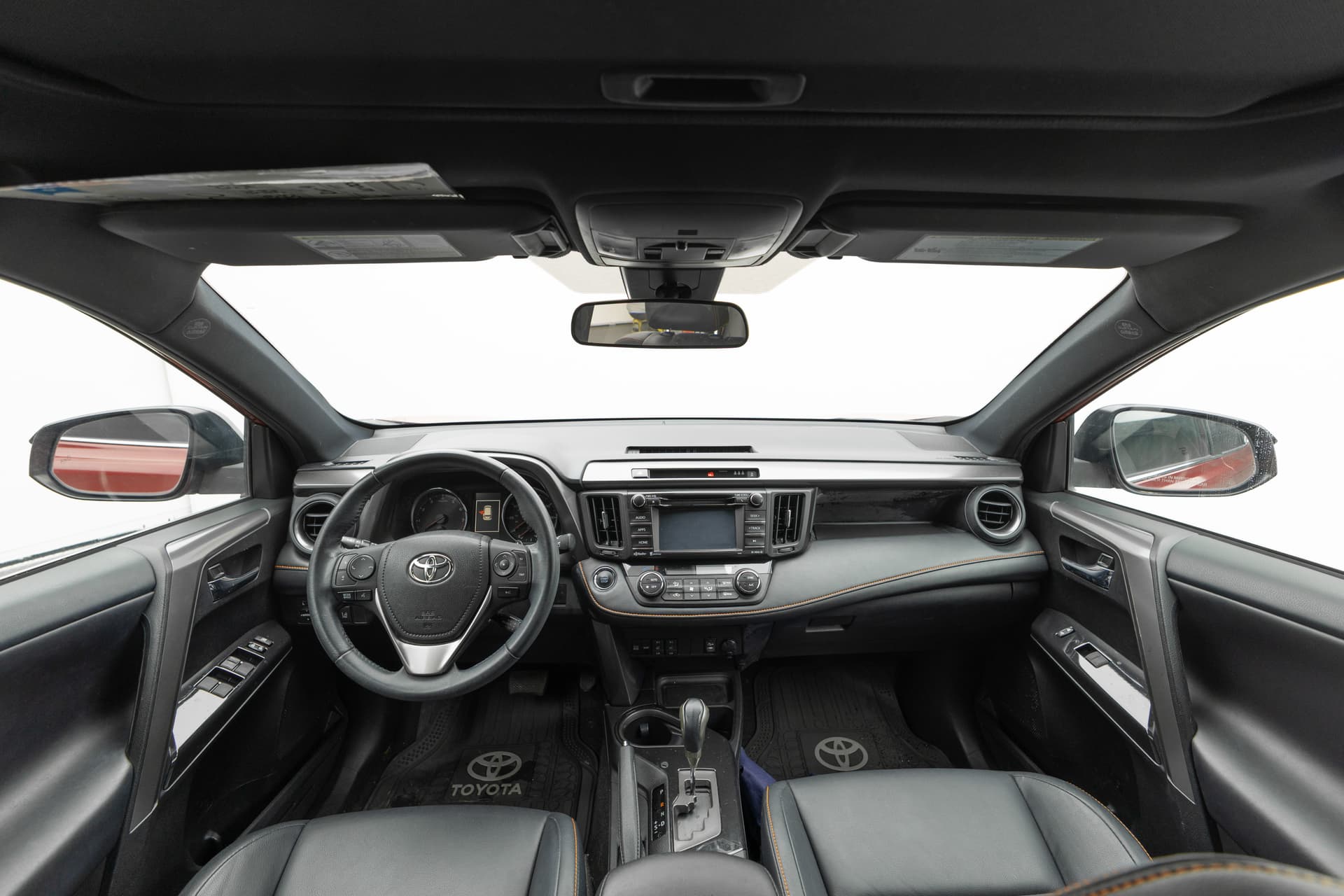 TOYOTA RAV4 2017 - 9