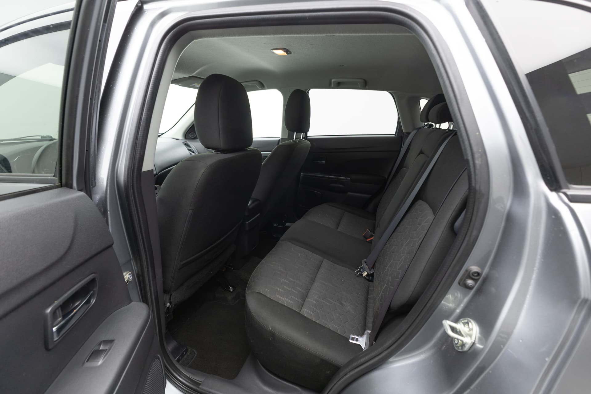 MITSUBISHI Outlander Sport 2023 - 8