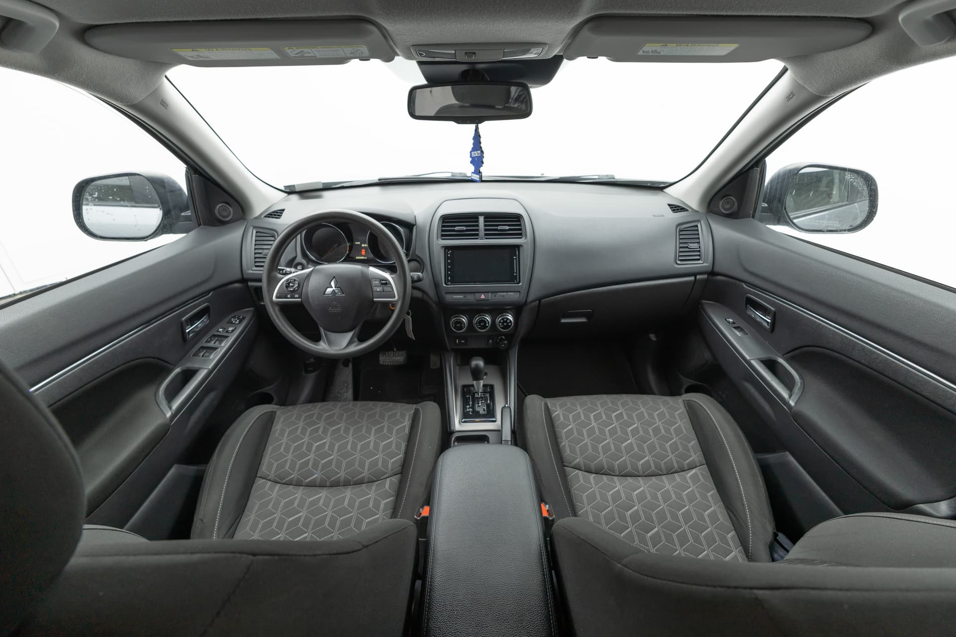 MITSUBISHI Outlander Sport 2023 - 9