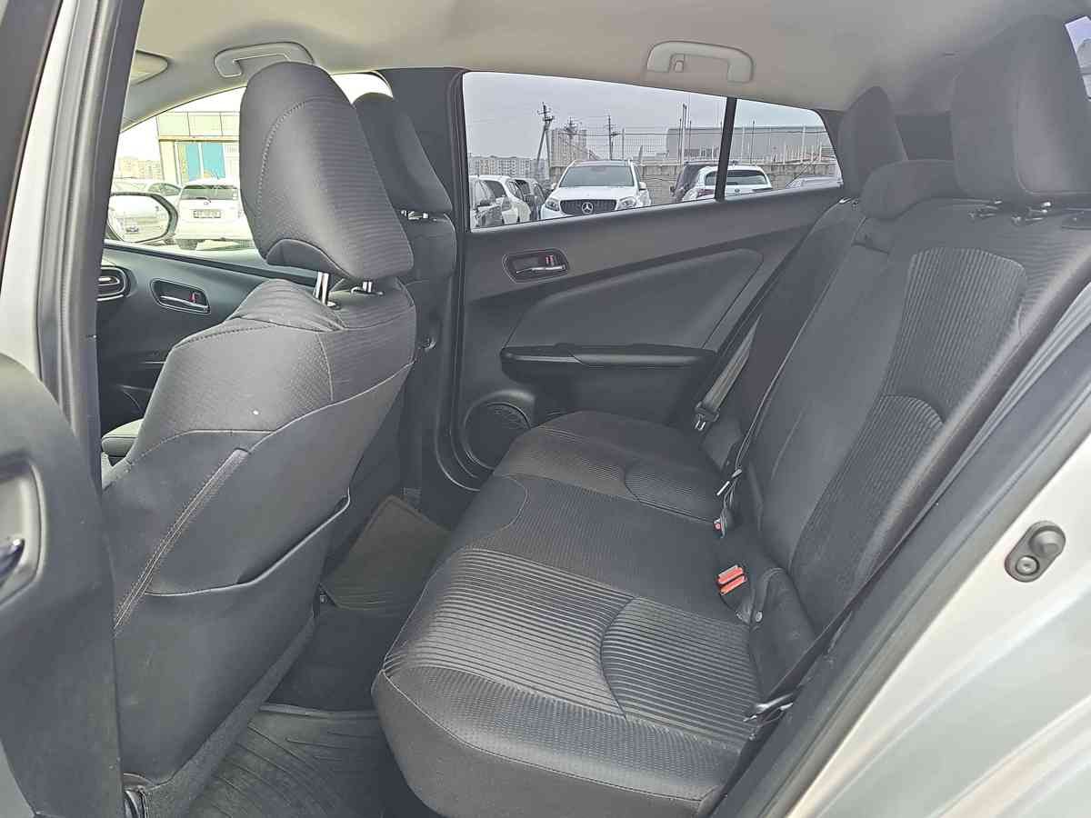 TOYOTA Prius 2016 - 7