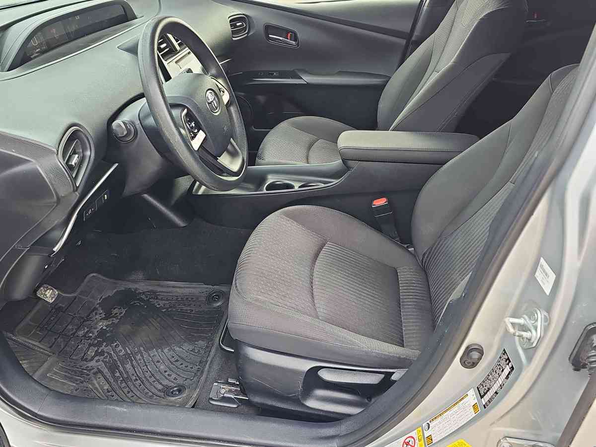 TOYOTA Prius 2016 - 10