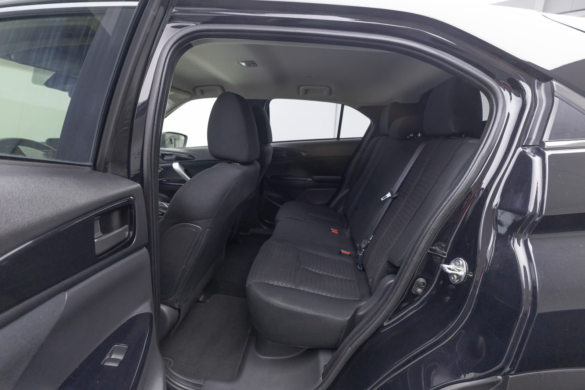 MITSUBISHI Eclipse Cross 2024 - 8