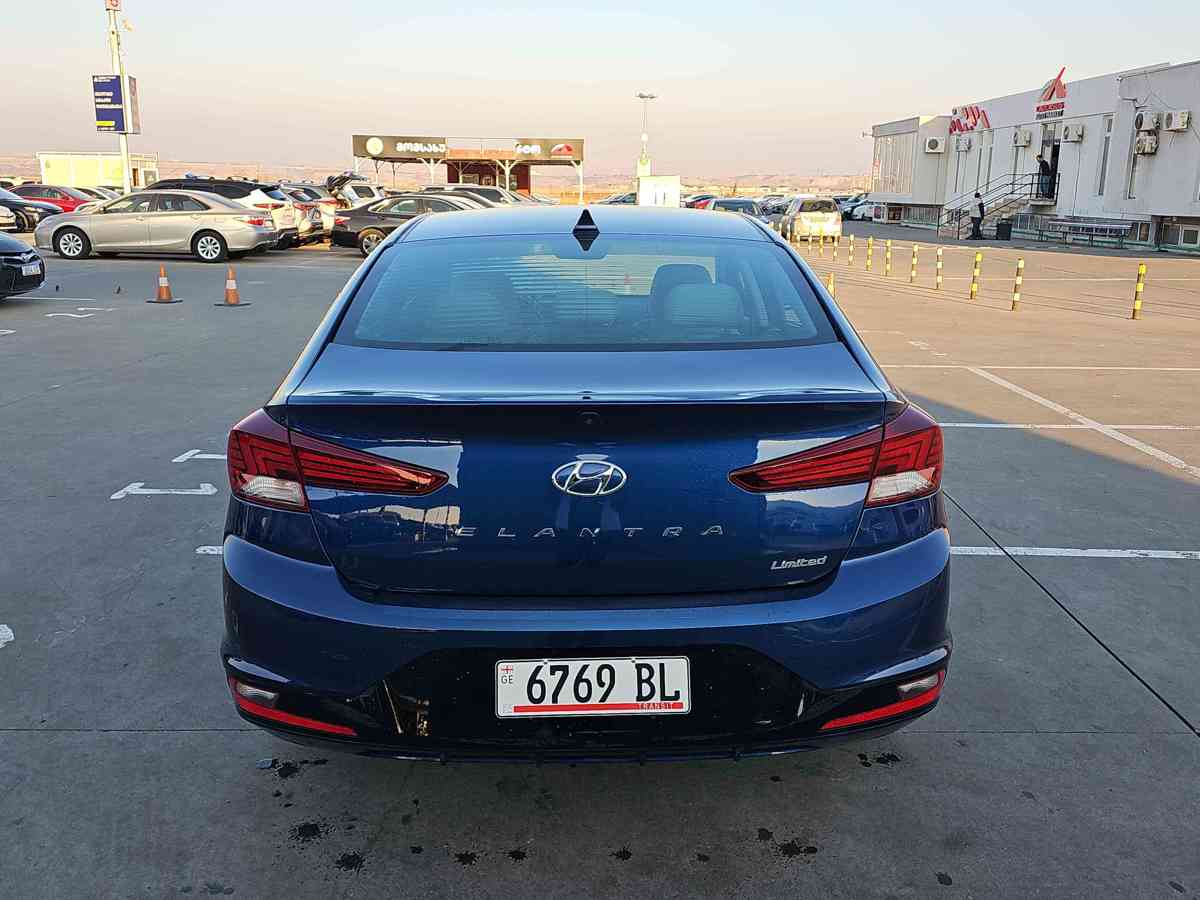 HYUNDAI Elantra 2020 - 5