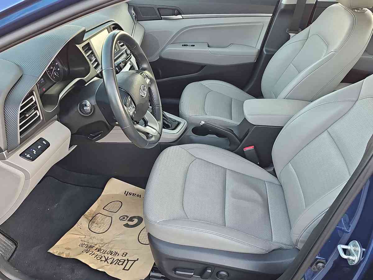 HYUNDAI Elantra 2020 - 10