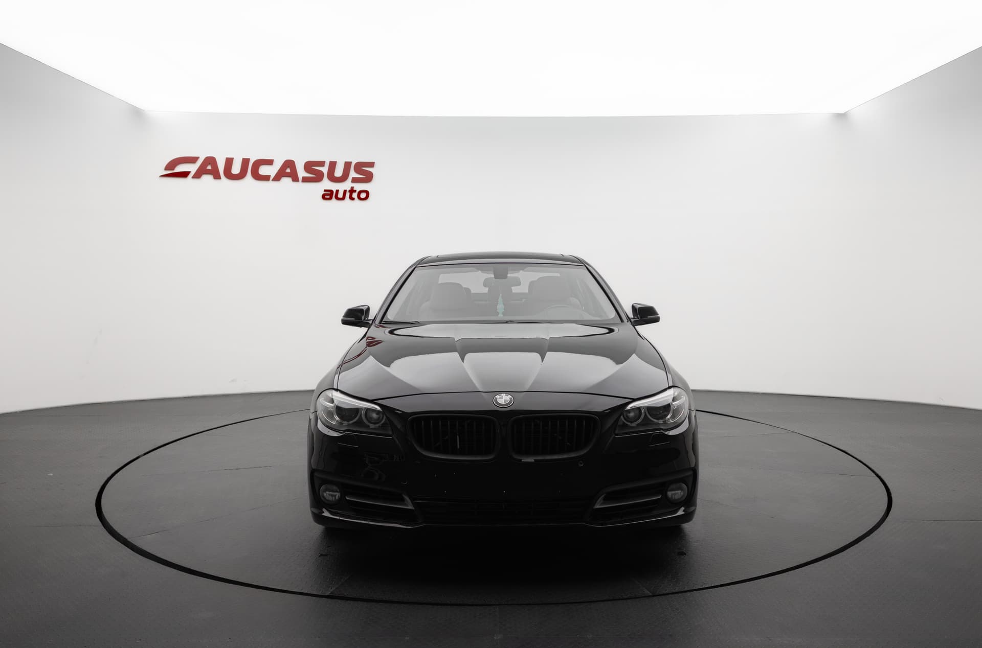 BMW 528i 2015 - 2