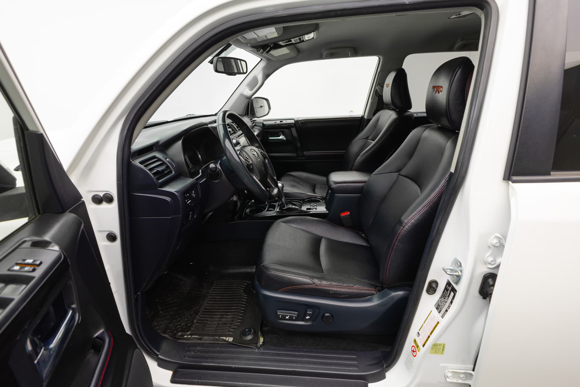 TOYOTA 4-Runner 2018 - 10