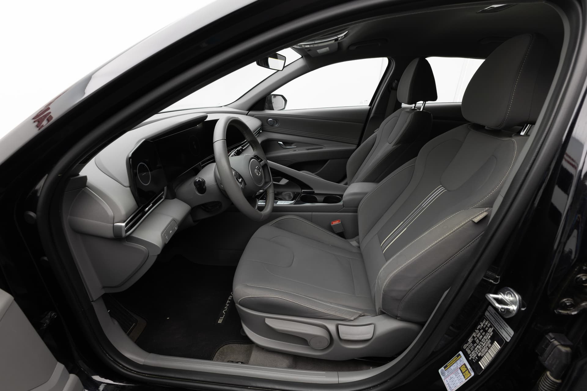 HYUNDAI Elantra 2023 - 10