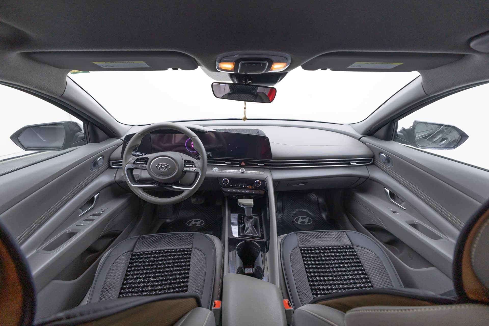 HYUNDAI Elantra 2023 - 9
