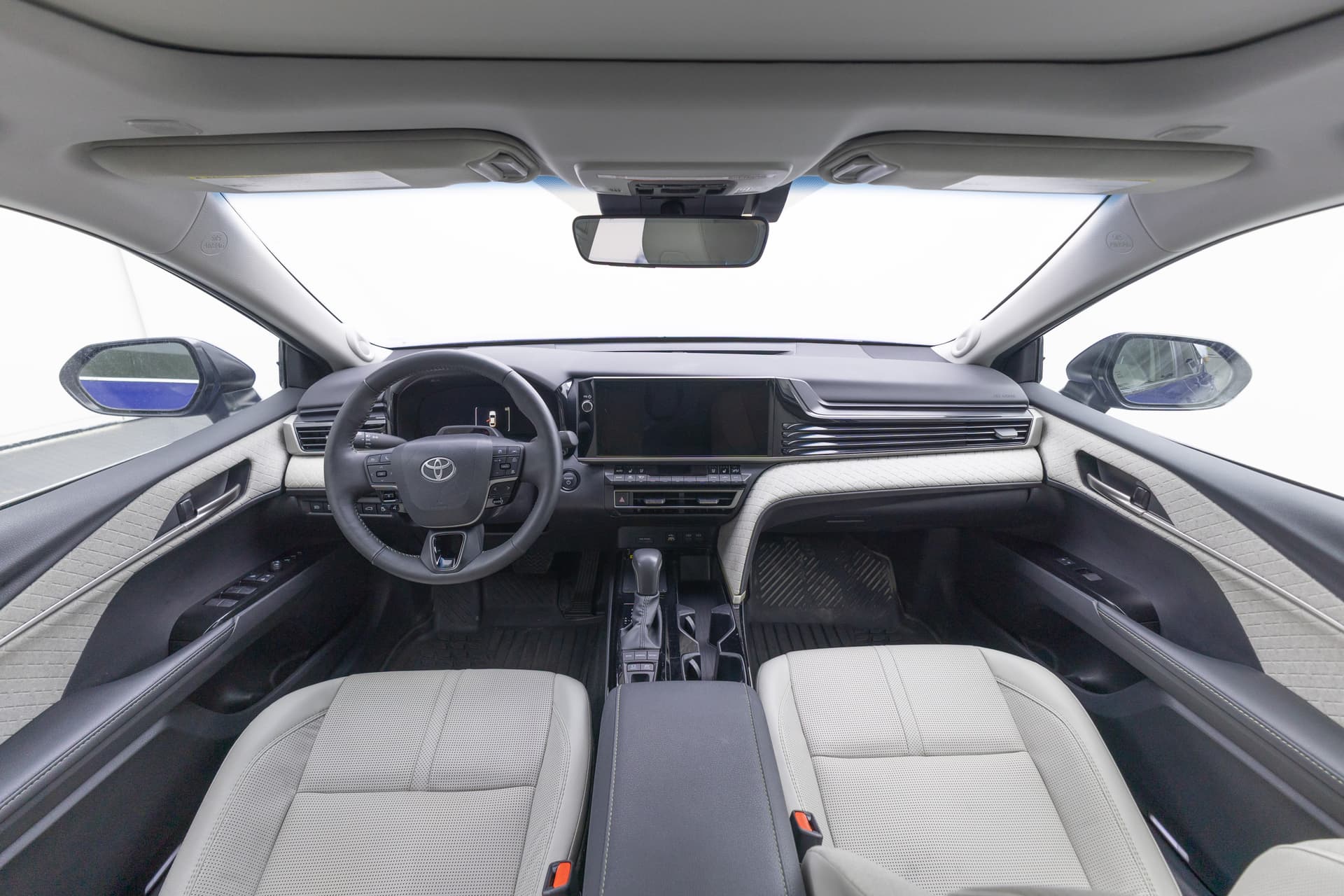 TOYOTA Camry 2025 - 8