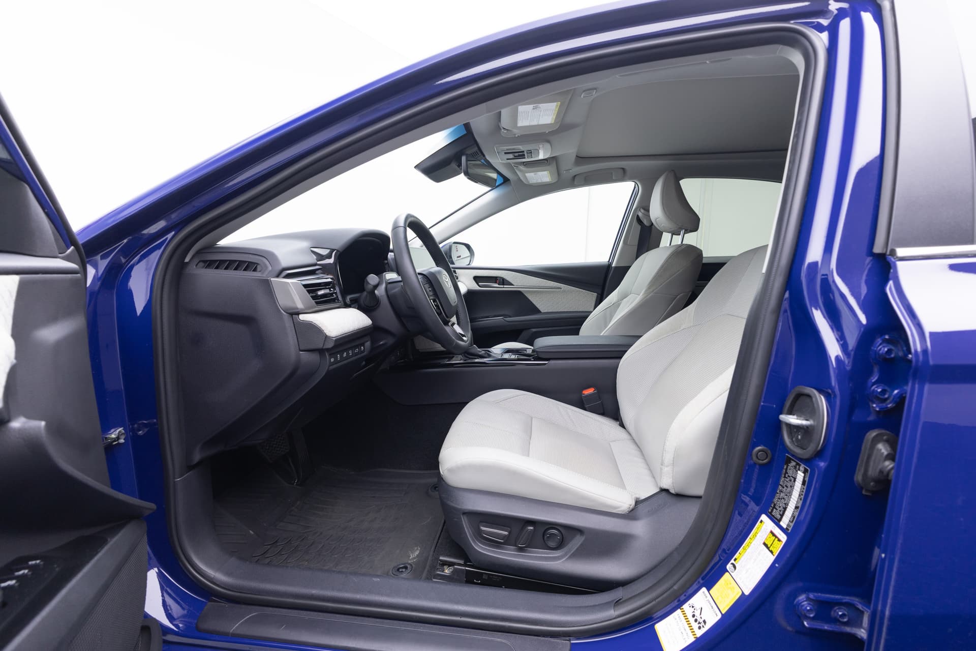 TOYOTA Camry 2025 - 9