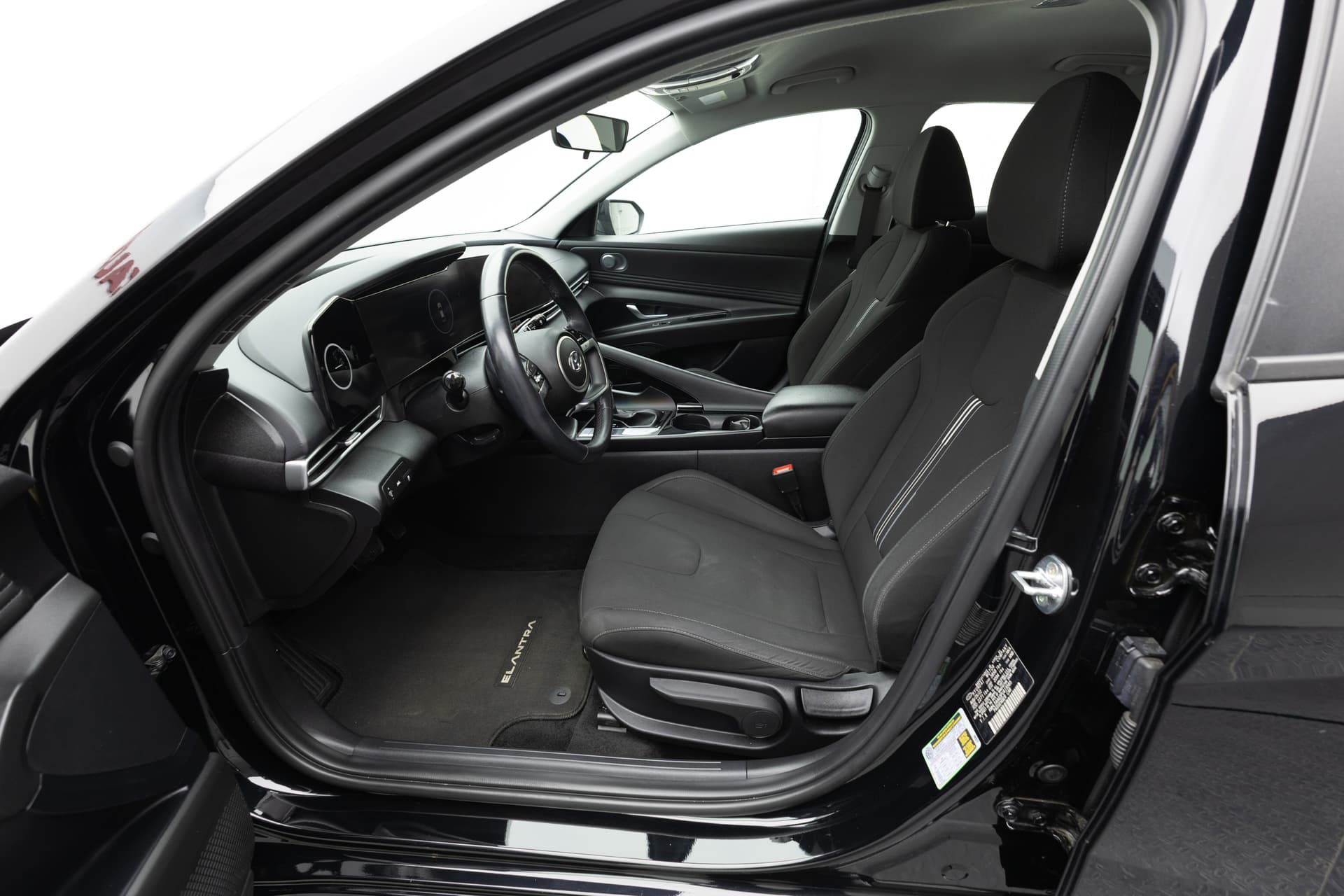 HYUNDAI Elantra 2023 - 10
