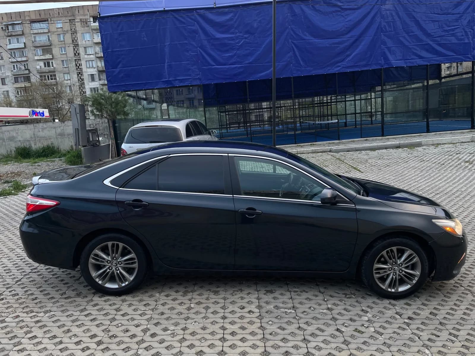 Toyota Camry 2017 - 4