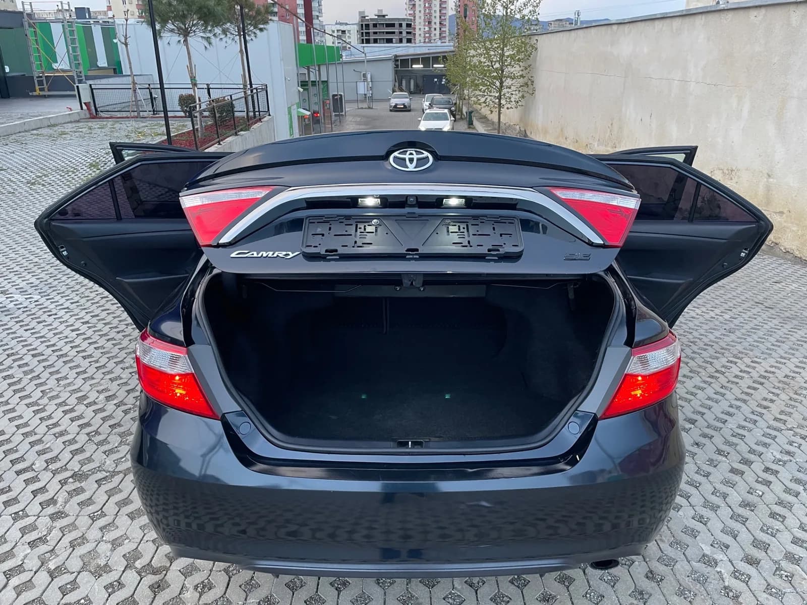 Toyota Camry 2017 - 15