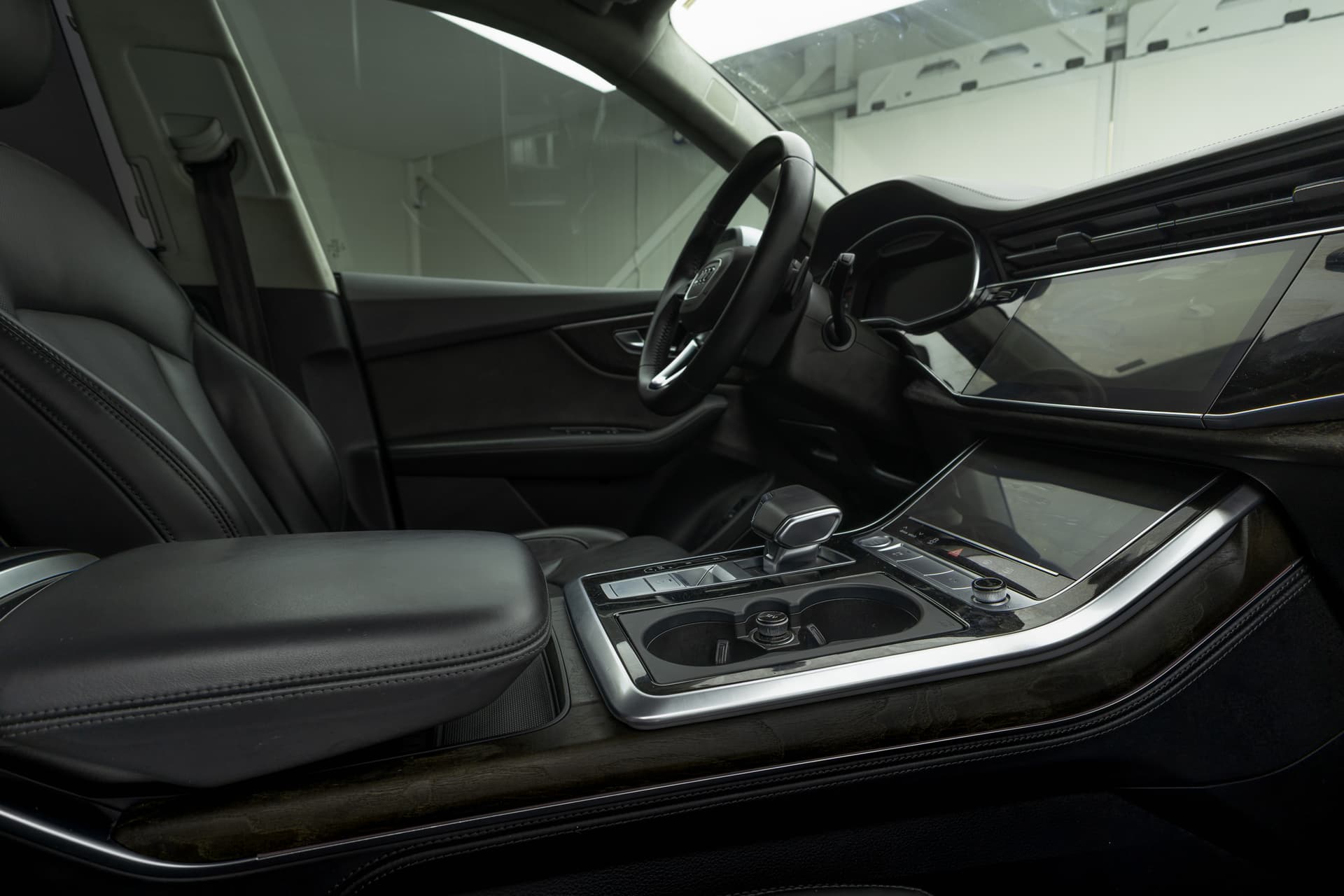 AUDI Q8 2020 - 7