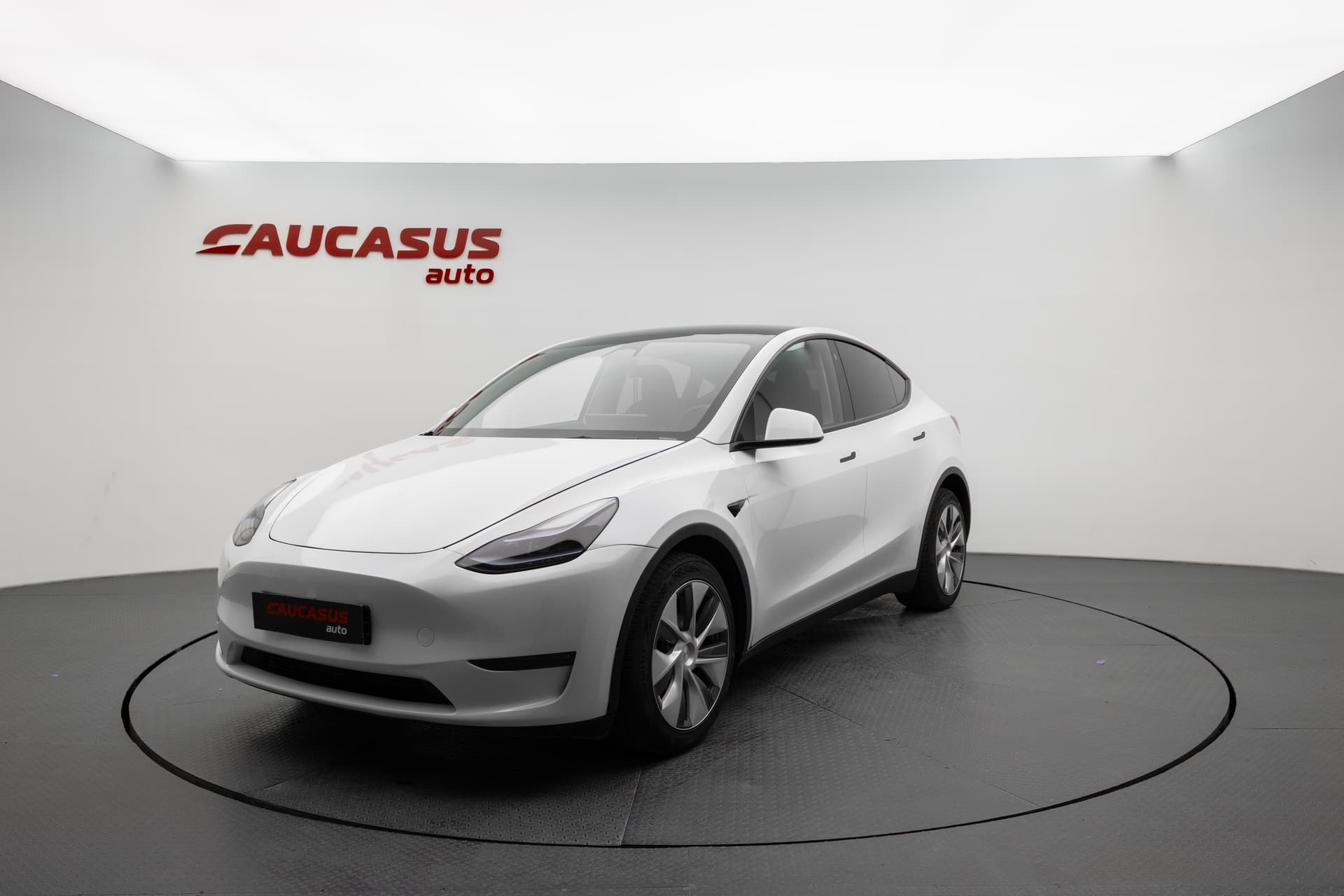 TESLA Model Y 2023 - 1
