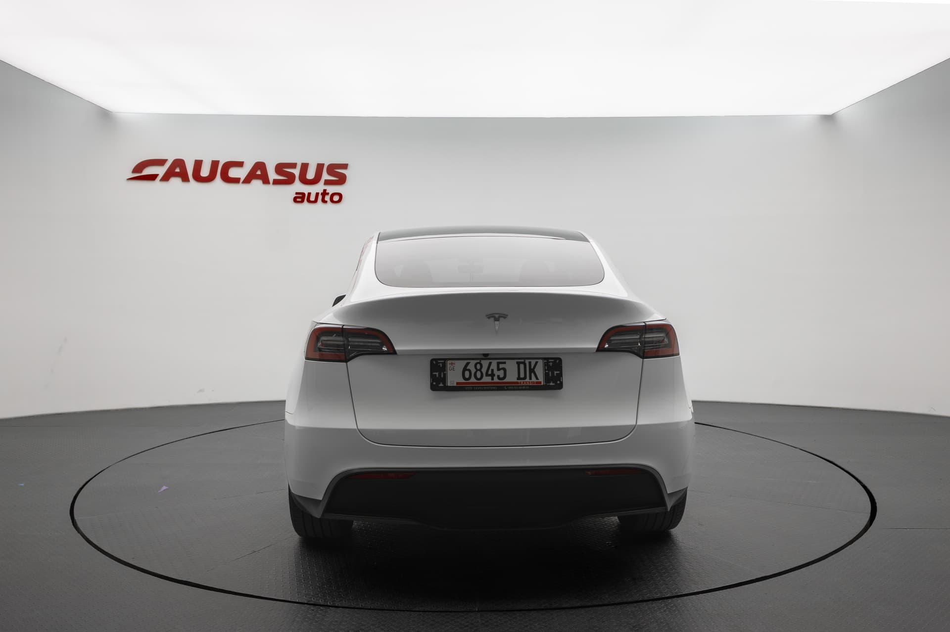 TESLA Model Y 2023 - 5