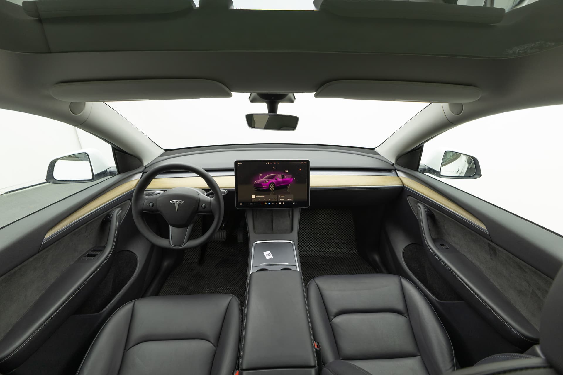 TESLA Model Y 2023 - 8