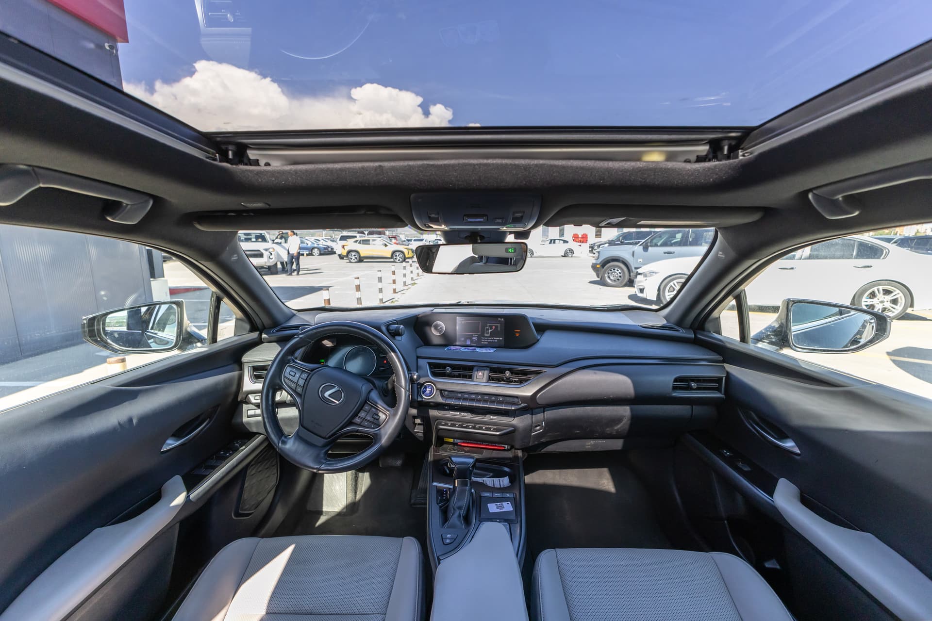 LEXUS UX 2021 - 9