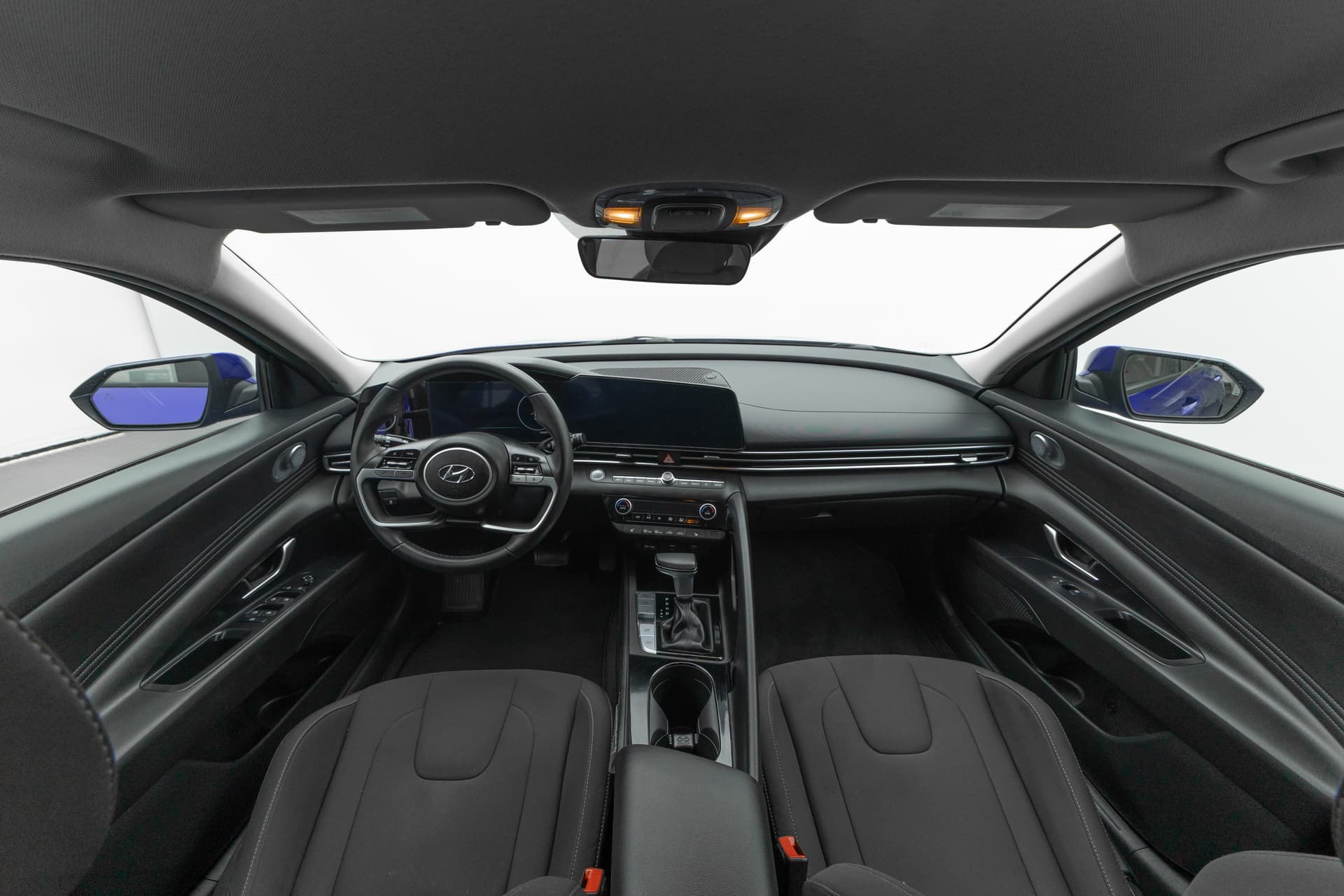 HYUNDAI Elantra 2023 - 9