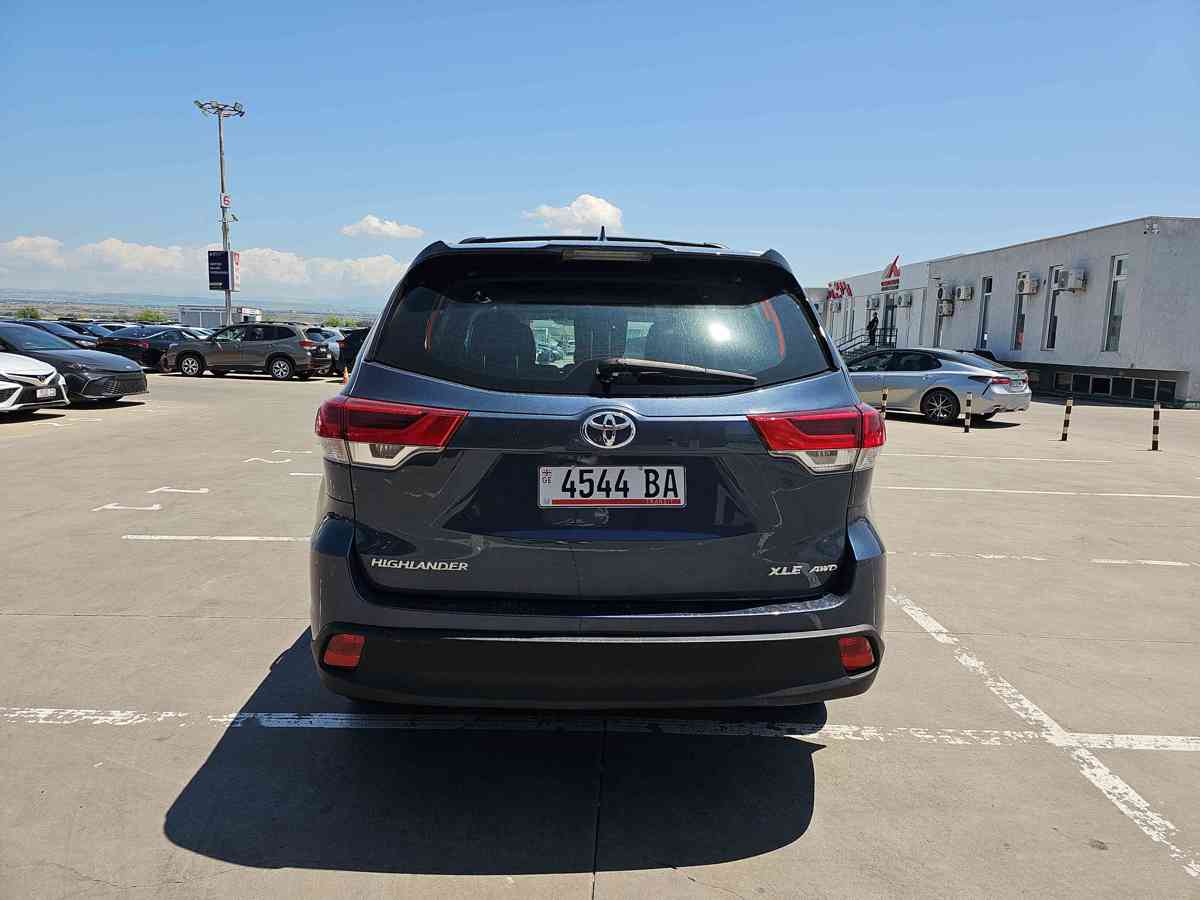 TOYOTA Highlander 2018 - 5