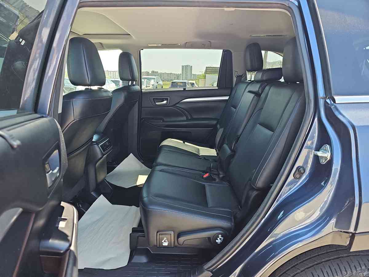 TOYOTA Highlander 2018 - 7