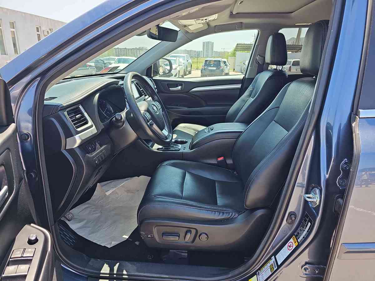 TOYOTA Highlander 2018 - 10