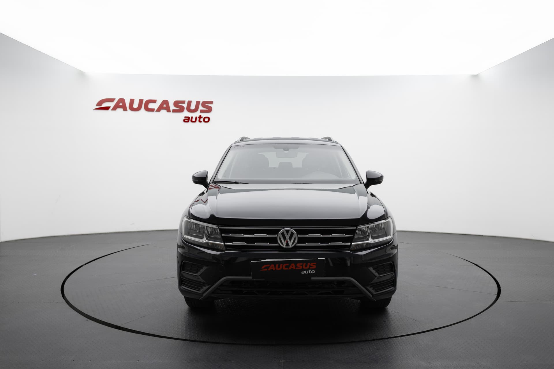 VOLKSWAGEN Tiguan 2021 - 2