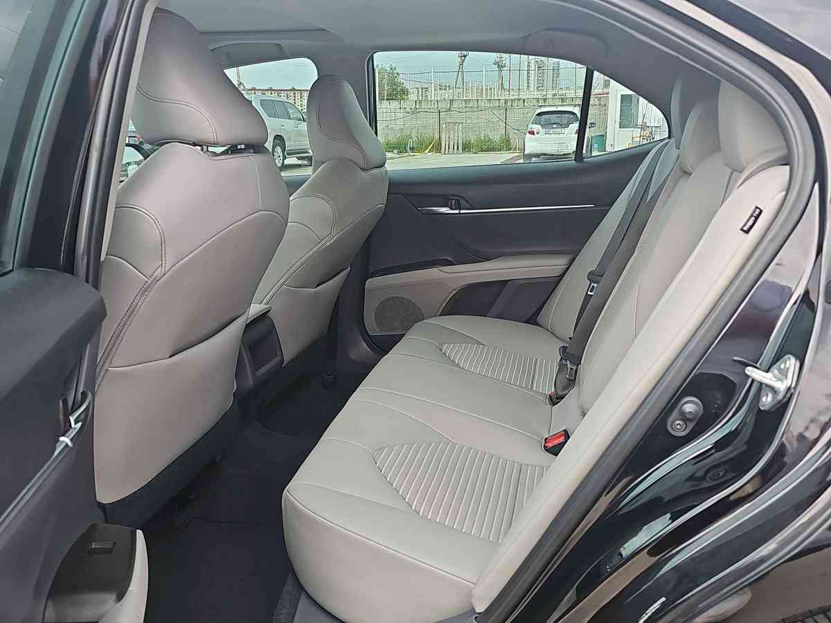 TOYOTA Camry 2021 - 7