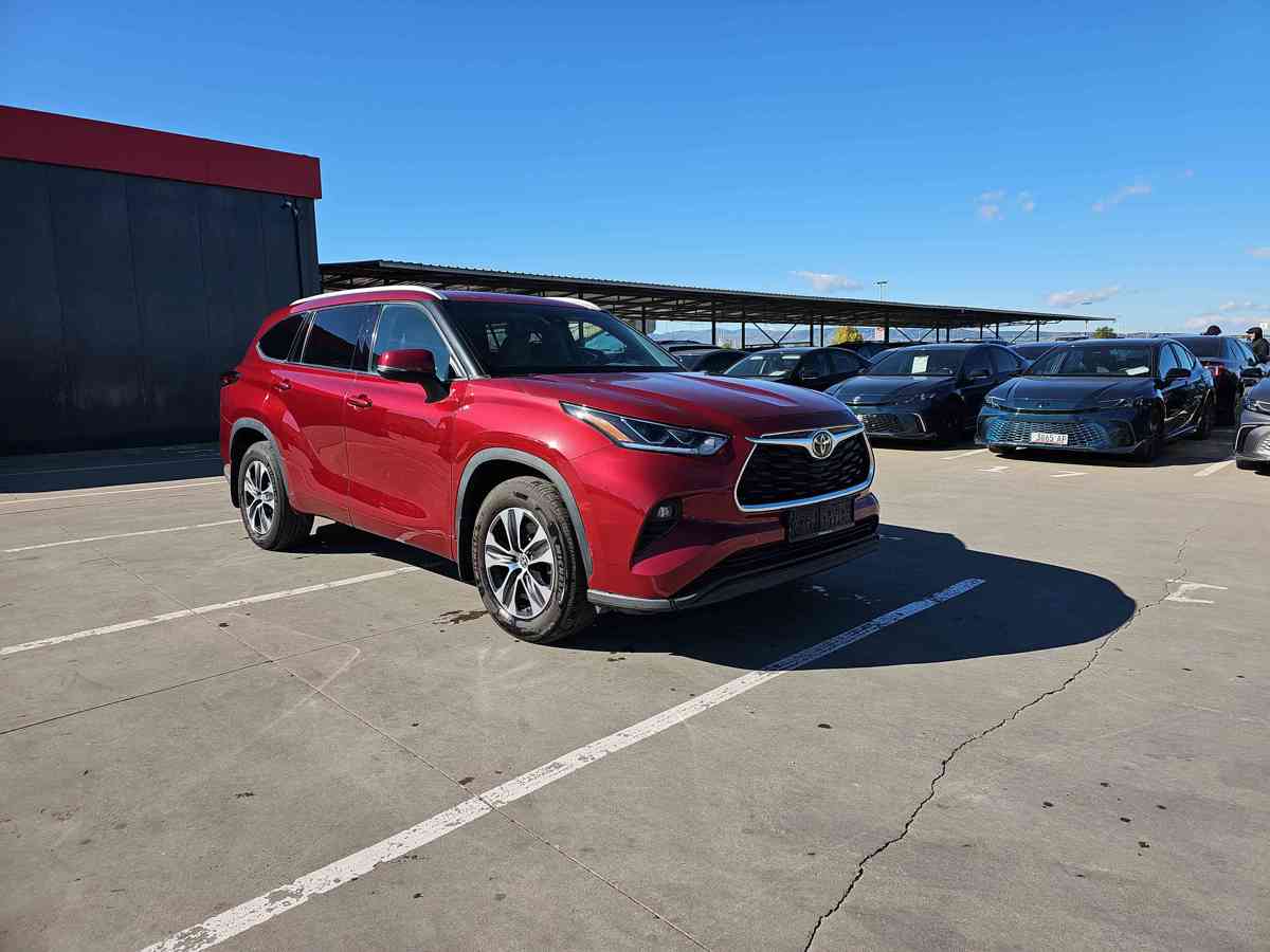TOYOTA Highlander 2022 - 3