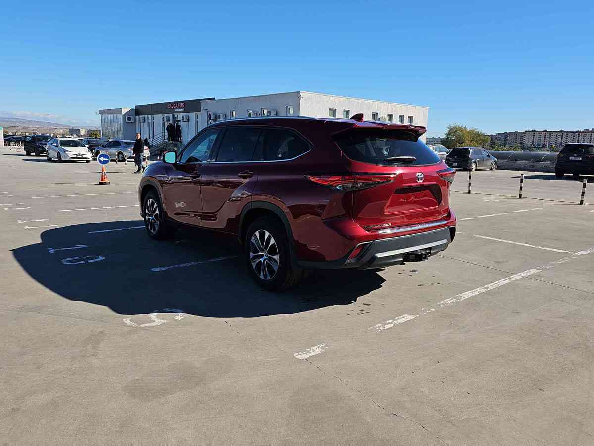 TOYOTA Highlander 2022 - 6