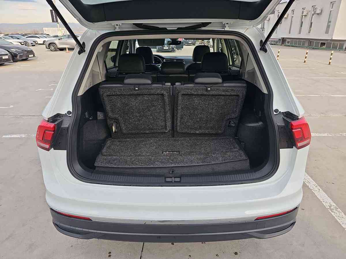 VOLKSWAGEN Tiguan 2022 - 10