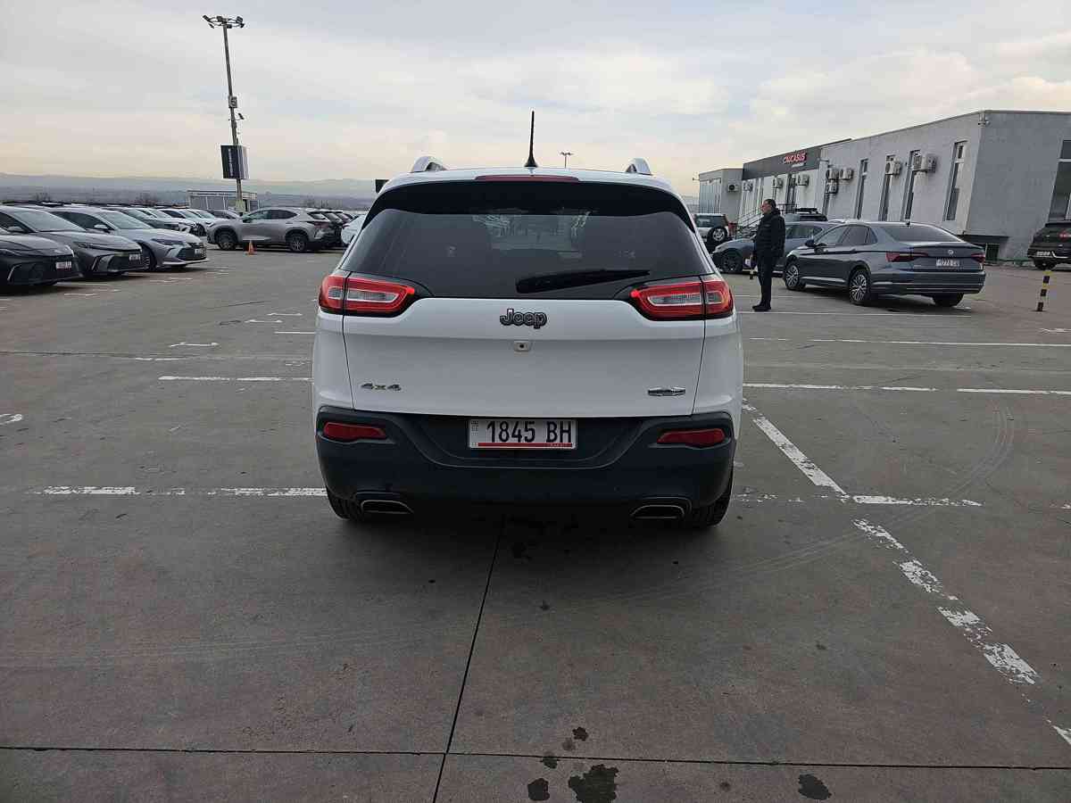 JEEP Cherokee 2018 - 5