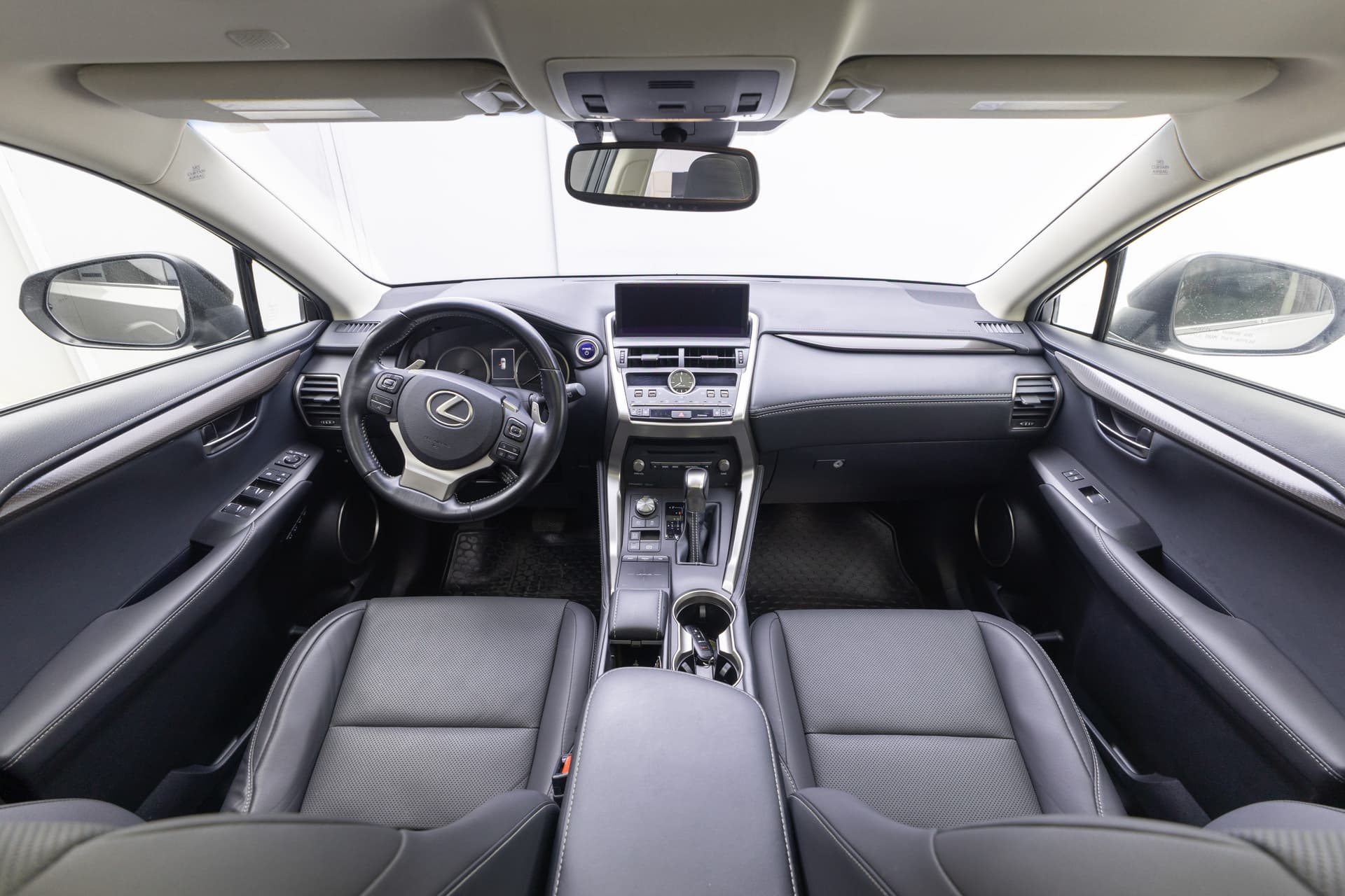 LEXUS NX 2019 - 8