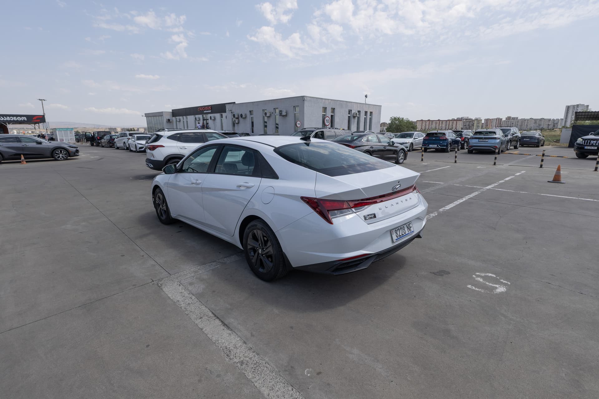 HYUNDAI Elantra 2023 - 6