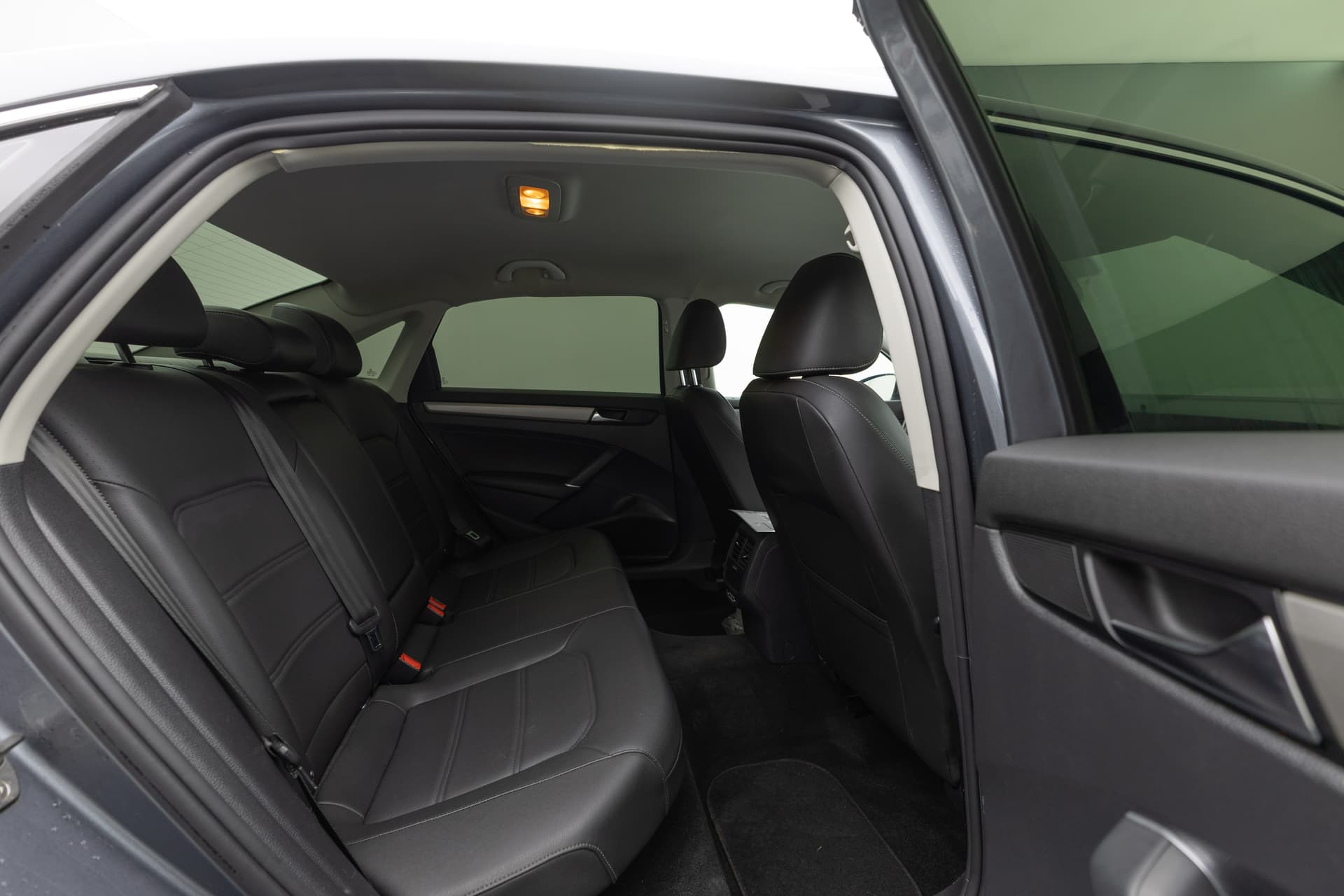 VOLKSWAGEN Passat 2020 - 8