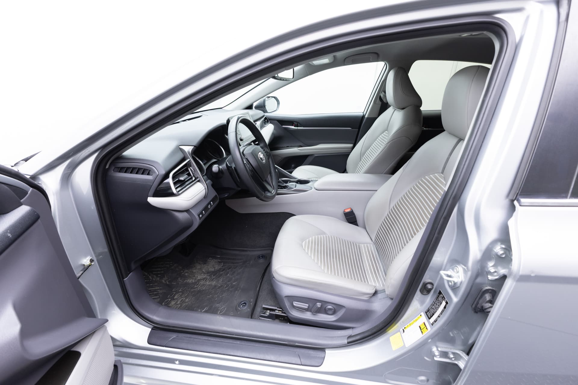TOYOTA Camry 2021 - 9