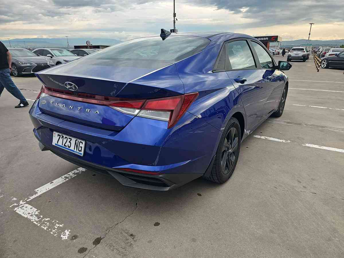 HYUNDAI Elantra 2022 - 4