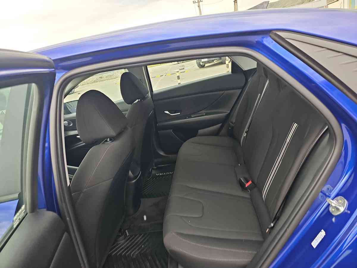 HYUNDAI Elantra 2022 - 7
