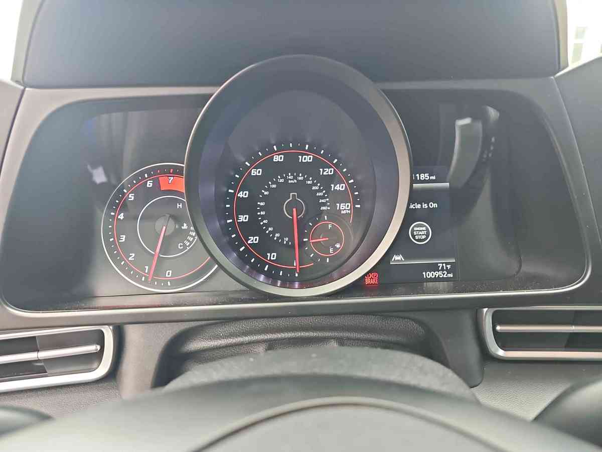 HYUNDAI Elantra 2022 - 9