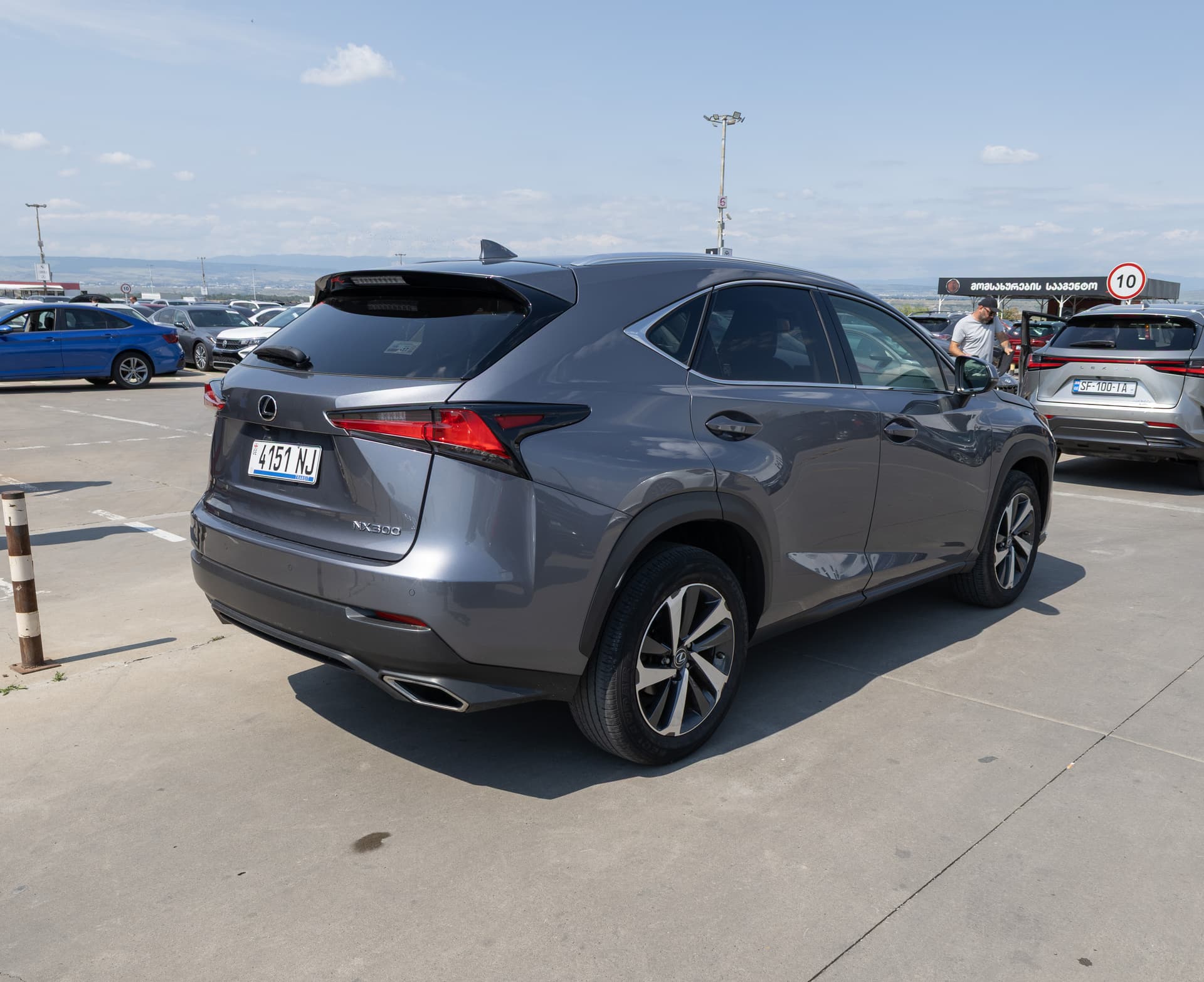 LEXUS NX 2018 - 4